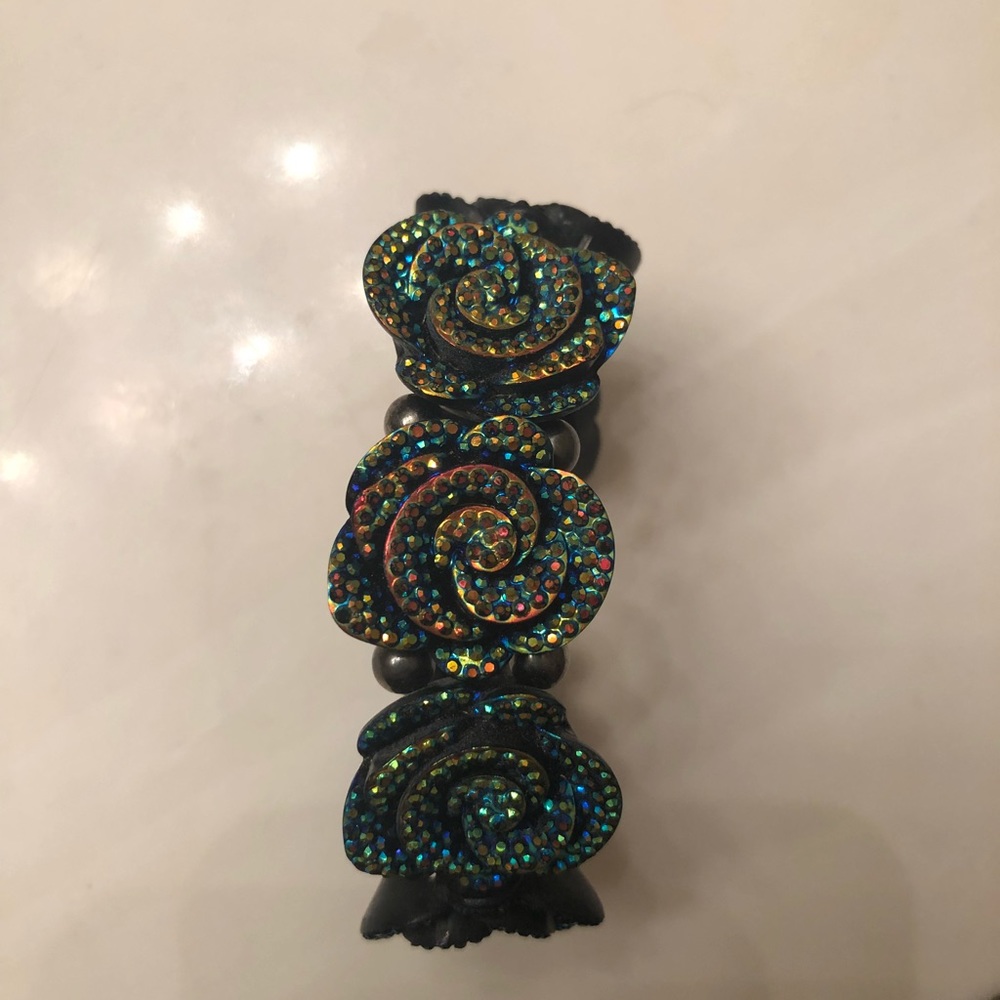 2/7$ Psychedelic rose bracelet